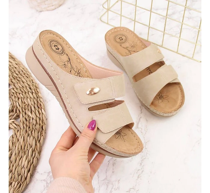 Žabky na suchý zips eVento W EVE224B beige