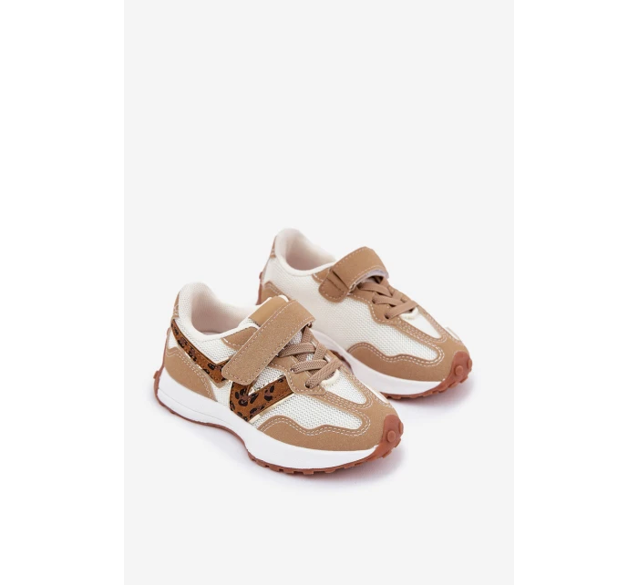 Dětské tenisky na suchý zip s leopardím vzorem tmavě béžové model 21688089 - Boto