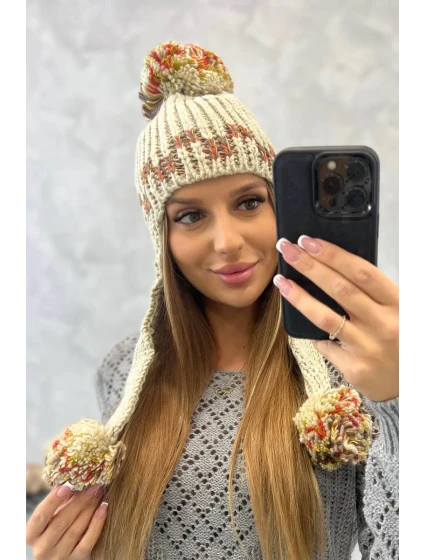 Dámská klapka na uši Nadia model 18751627 béžová - K-Fashion Dámská klapka na uši Nadia model 18751627 béžová - K-Fashion