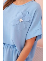 Dámska súprava z viskózy s ozdobným kvetom a širokými nohavicami - modrá