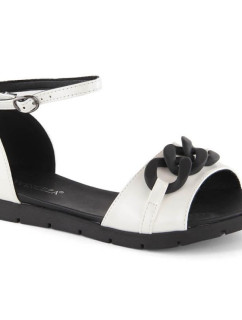 sandály s řetízkem W bílá model 20090500 - VINCEZA