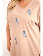 Dámská bavlněná halenka Plus Size s model 22185753 velbloudí - K-Fashion