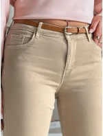 Dámské džínové kalhoty s páskem ve světle hnědé barvě Dstreet model 21985286 - FashionStreet