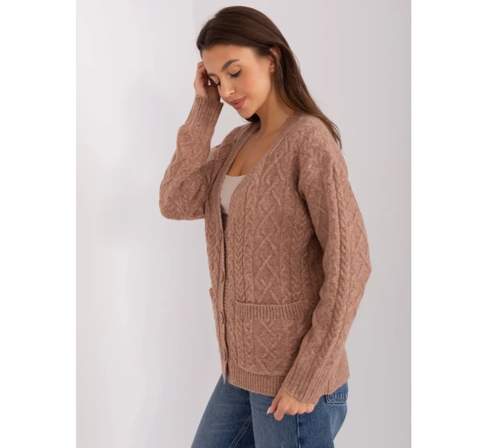 Sweter AT SW model 18970047 jasny brązowy - FPrice Sweter AT SW model 18970047 jasny brązowy - FPrice