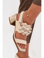 Kožené sandály na podpatku D&A model 22031909 Béžové - S.Barski