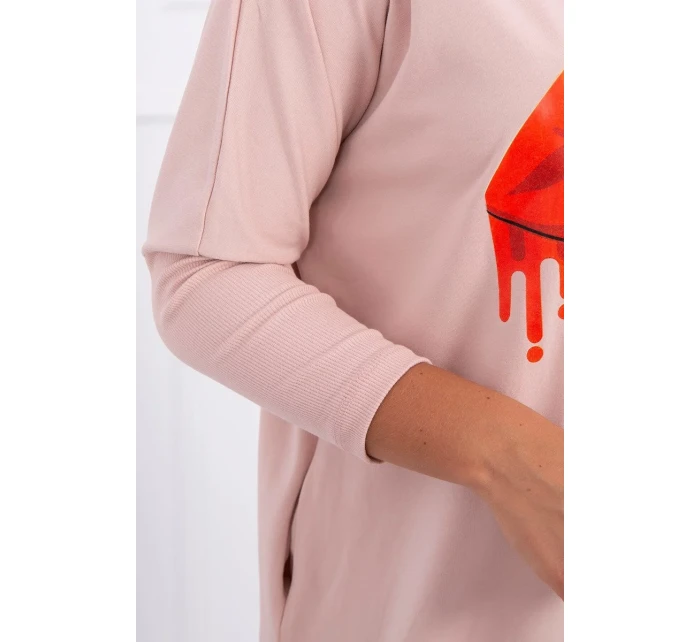 Oversize blúzka s potlačou dúhových pier tmavo púdrovo ružová Oversize blúzka s potlačou dúhových pier tmavo púdrovo ružová