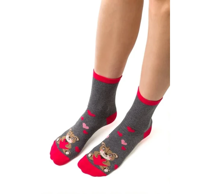 Dámské ponožky model 14559108 Srdce - Steven Dámské ponožky model 14559108 Srdce - Steven