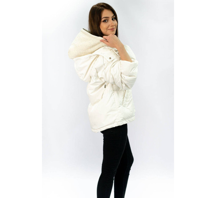Krátka biela dámska zimná bunda s prírodnou páperovou výplňou (7113)