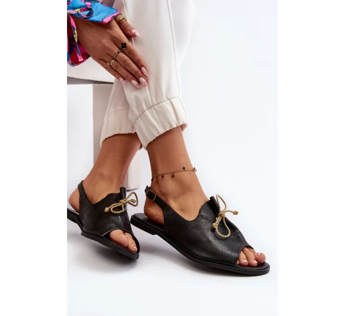 Kožené ploché sandály model 21646269 černé - Zazoo