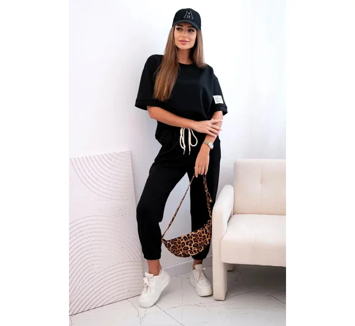 Dámský viskózový komplet s krátkým rukávem a nohavicemi černý
