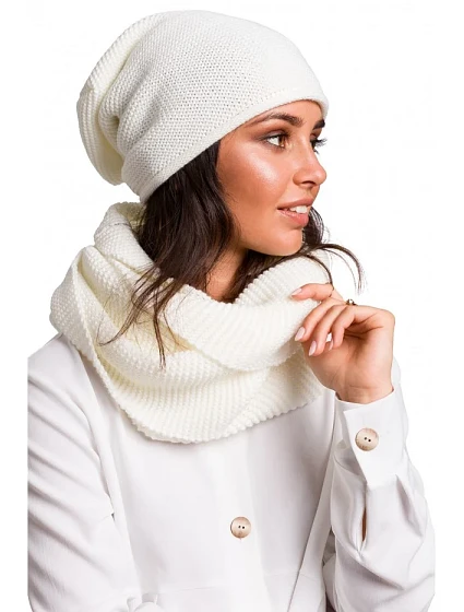 model 18002278 Čepice s kapucí ecru - BeWear