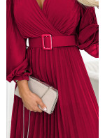 KLARA - Dámske plisované šaty vo vínovej bordovej farbe s výstrihom a opaskom 414-9