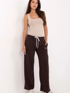 Tepláky model 216506 Relevantnosť