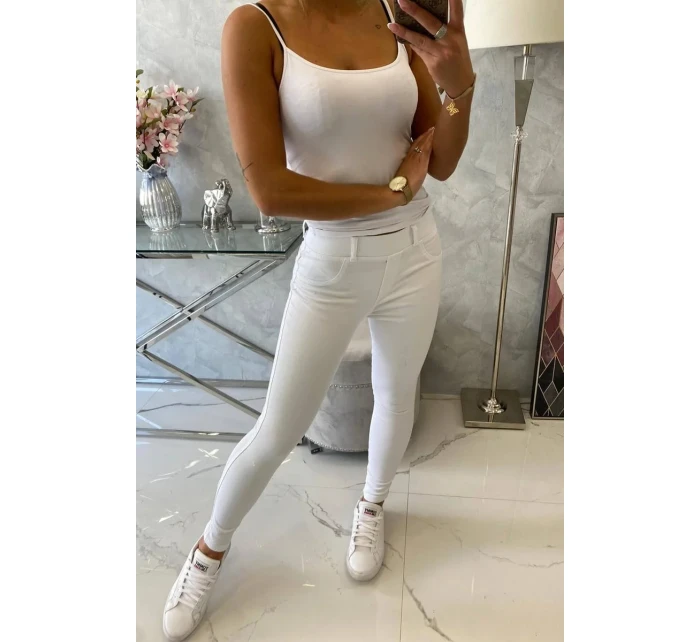 Kalhoty barevné džínové bílé