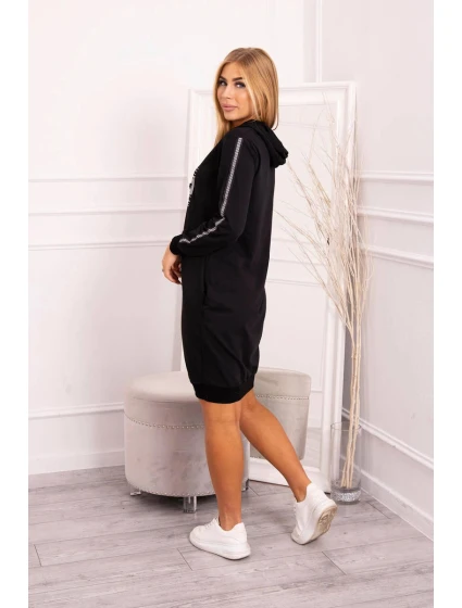 Šaty s reflexnou potlačou čierne