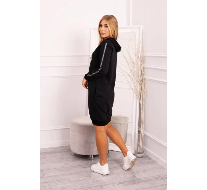 Šaty s reflexnou potlačou čierne