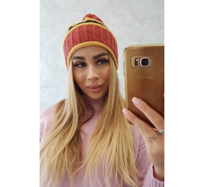 Dámska čiapka Kinga K297 červená+horčicová+čierna Dámska čiapka Kinga K297 červená+horčicová+čierna