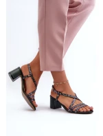 Kožené sandály na nízkém podpatku model 21660069 Tmavě zelené - Maciejka