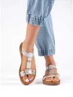 Moderné dámske strieborné sandále na plochom podpätku