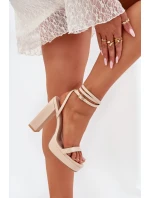 Sandále na podpätku model 212820 Vykročte štýlovo