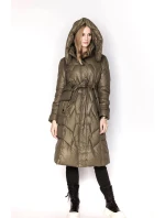 Péřová bunda v olivové barvě se stojáčkem a kapucí model 21244376 - Ann Gissy