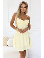 677-3 Šaty bez ramienok s vodným výstrihom a volánovou sukňou - maslovo žlté