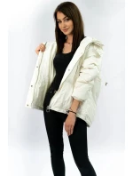Biela krátka dámska zimná bunda s prírodným páperím (7113)