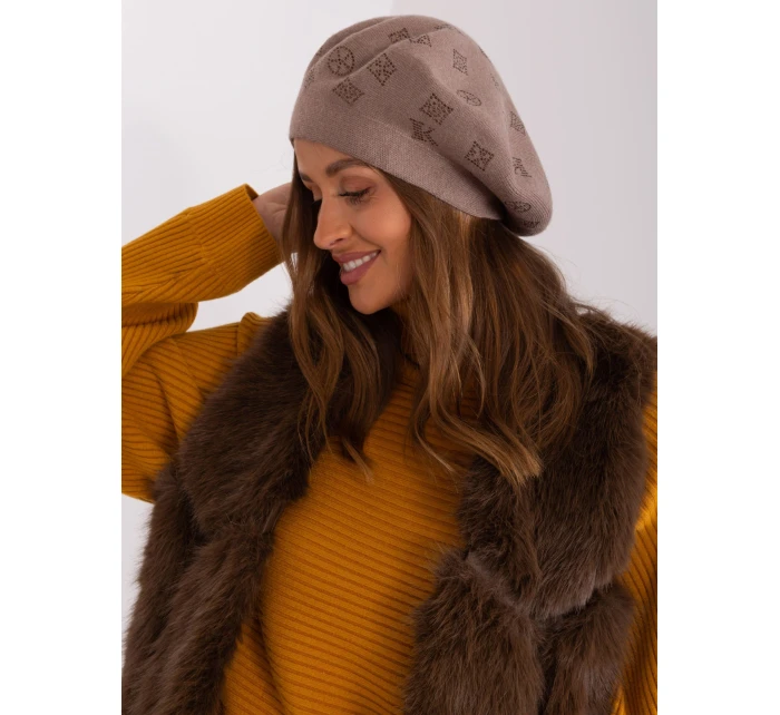 AT CZ 2318 cap.26 tmavo lila