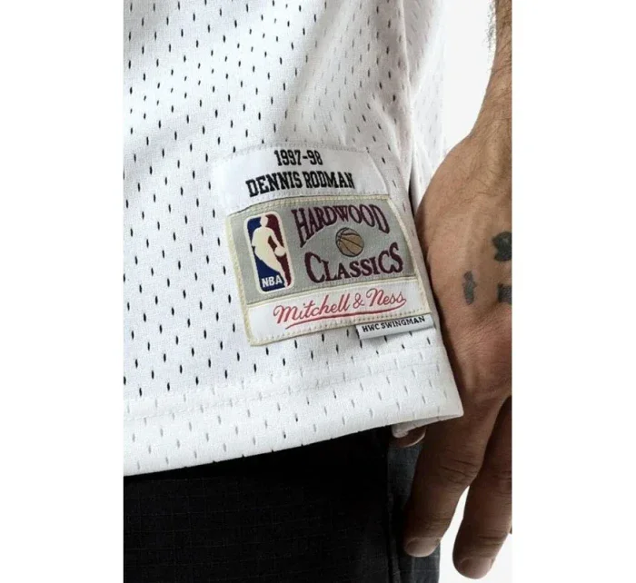 Mitchell & Ness Chicago Bulls NBA Swingman Jersey Bulls 97-98 Dennis Rodman M SMJYAC18079-CBUWHIT97DRDN Pánske oblečenie Mitchell & Ness Chicago Bulls NBA Swingman Jersey Bulls 97-98 Dennis Rodman M SMJYAC18079-CBUWHIT97DRDN Pánske oblečenie