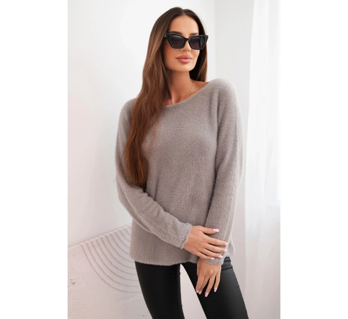 Svetr dámský z měkké pleteniny s kulatým výstřihem hnědý