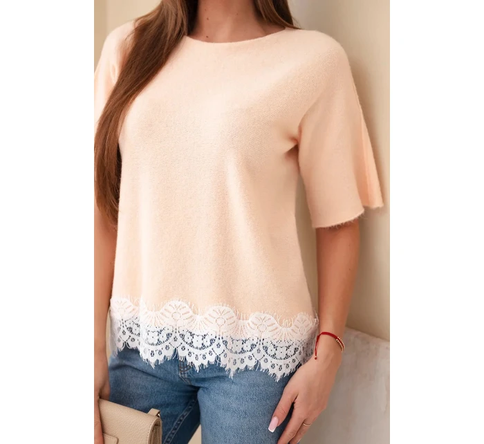 Dámsky sveter s krátkym rukávom a čipkou