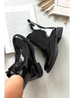 Lakované dámské kozačky z přírodní kůže model 21713802 Černé - D&A