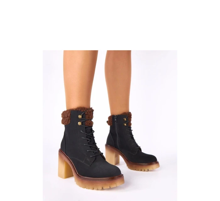 Topánky na podpätku model 222347 Solea