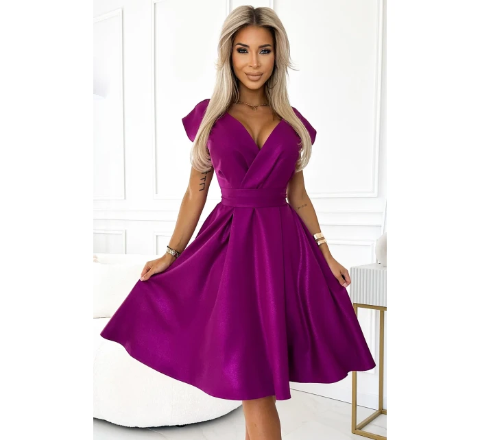 348-8 SCARLETT rozšírené šaty s obálkovým výstrihom a opaskom - FUSSION WITH BROKER 348-8 SCARLETT rozšírené šaty s obálkovým výstrihom a opaskom - FUSSION WITH BROKER