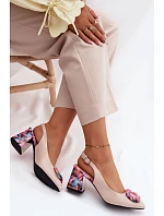 Dámské sandály na podpatku s sponou  Béžové model 22126244 - VINCEZA