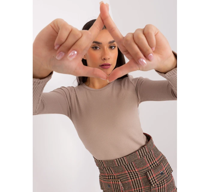 Bluzka RV BZ model 19077557 ciemny bezowy - FPrice