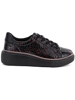 Dámské lakované kožené polobotky s černé, model 22346950 - T.Sokolski Dámské lakované kožené polobotky s černé, model 22346950 - T.Sokolski