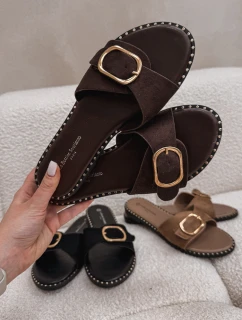 Dámské pantofle na ploché podrážce se zlatou sponou čokoládové Selivelle