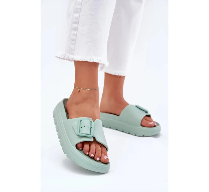 Dámske penové papuče s platformou a prackou - zelené