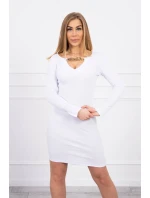 Šaty se zlatým řetízkem bílé Šaty se zlatým řetízkem bílé