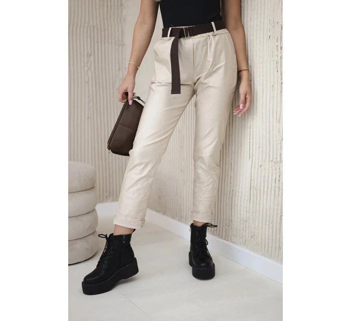 Voskované nohavice s opaskom béžovej farby