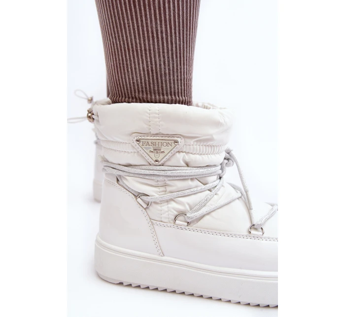 Dámské sněhule na platformě s vázáním bílé model 21641618 - Boto Dámské sněhule na platformě s vázáním bílé model 21641618 - Boto