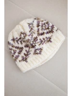 Dámska zimná čiapka s farebnými vzormi a hrubým úpletom K353 ecru+purple