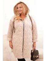 Dámska prešívaná bunda s kapucňou a nápisom HOPE v tmavobéžovej farbe Dámska prešívaná bunda s kapucňou a nápisom HOPE v tmavobéžovej farbe