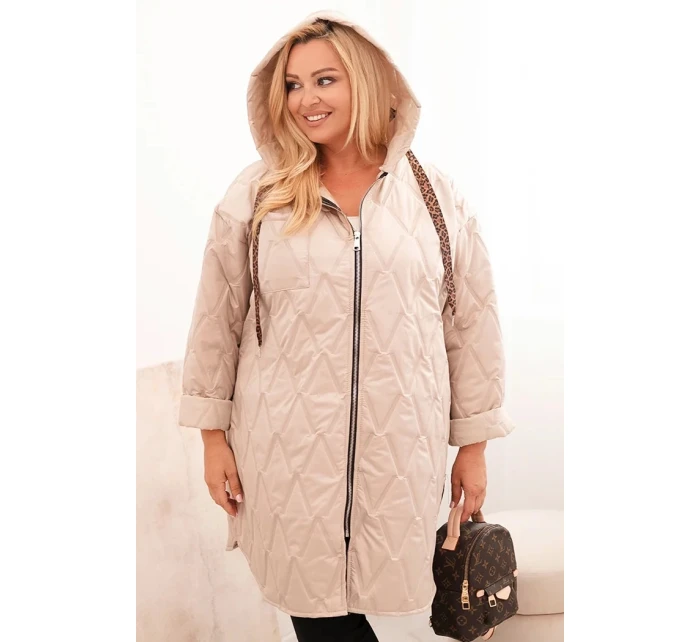 Dámska prešívaná bunda s kapucňou a nápisom HOPE v tmavobéžovej farbe Dámska prešívaná bunda s kapucňou a nápisom HOPE v tmavobéžovej farbe