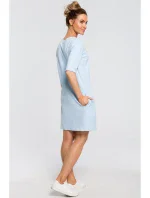 M422 Šaty so spadnutým pásom a mašľou - svetlo modré M422 Šaty so spadnutým pásom a mašľou - svetlo modré