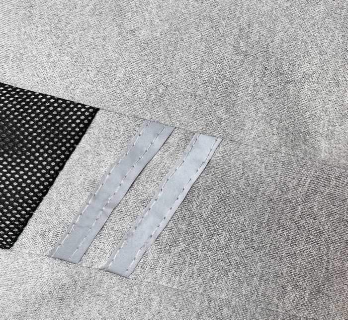 Světle šedé pánské kraťasy s vsadkami model 18598129 - J.STYLE Světle šedé pánské kraťasy s vsadkami model 18598129 - J.STYLE