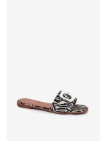 Ploché Dámské Pantofle S Přezkou Zebra model 21696485 - Boto