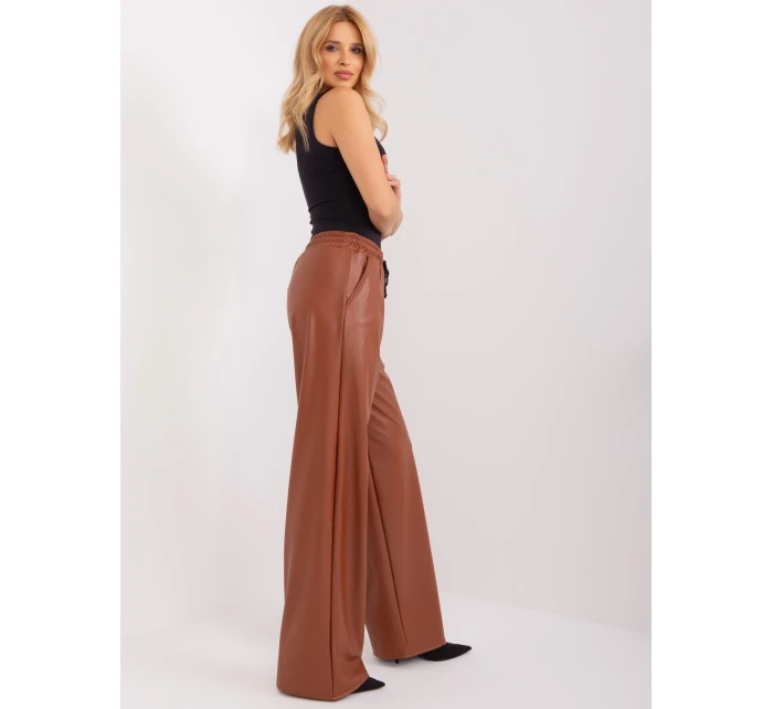 Spodnie LK SP model 21717611 jasny brązowy - FPrice Spodnie LK SP model 21717611 jasny brązowy - FPrice