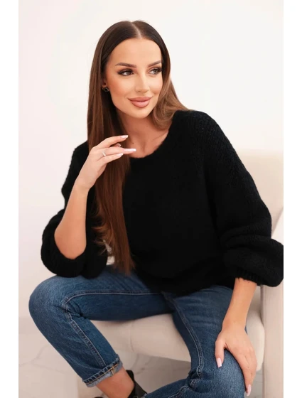 Dámsky čierny vlnený sveter s hrubým úpletom a dlhými rukávmi čiernej farby Dámsky čierny vlnený sveter s hrubým úpletom a dlhými rukávmi čiernej farby